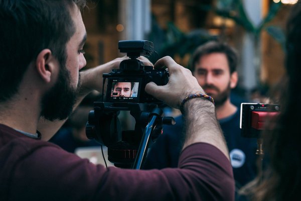 Guide complet : Comment détecter et supprimer les doublons photo sur votre appareil